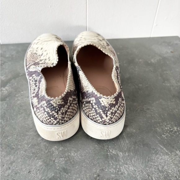 Stuart Weitzman Nugget Snake Skin Slip On Sneakers size 8.5 - Picture 6 of 8
